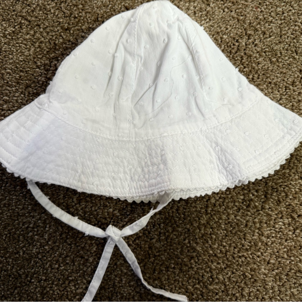 H&M Baby White Eyelet Sun Hat
